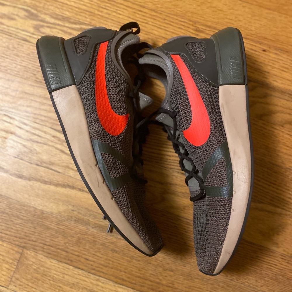 Nike Men’s Dual Racers running sneakers